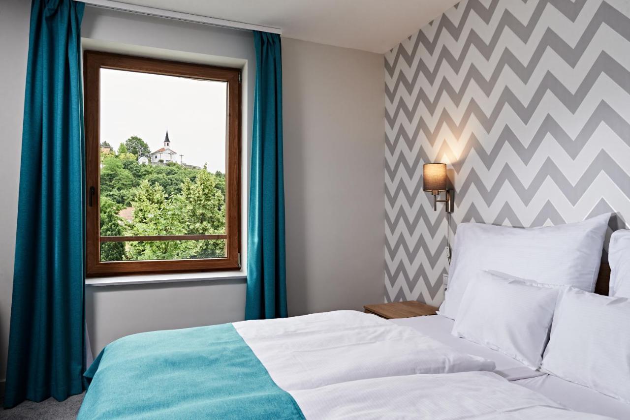 Hotel Adalbert Szent Tamas Haz Estergon Dış mekan fotoğraf