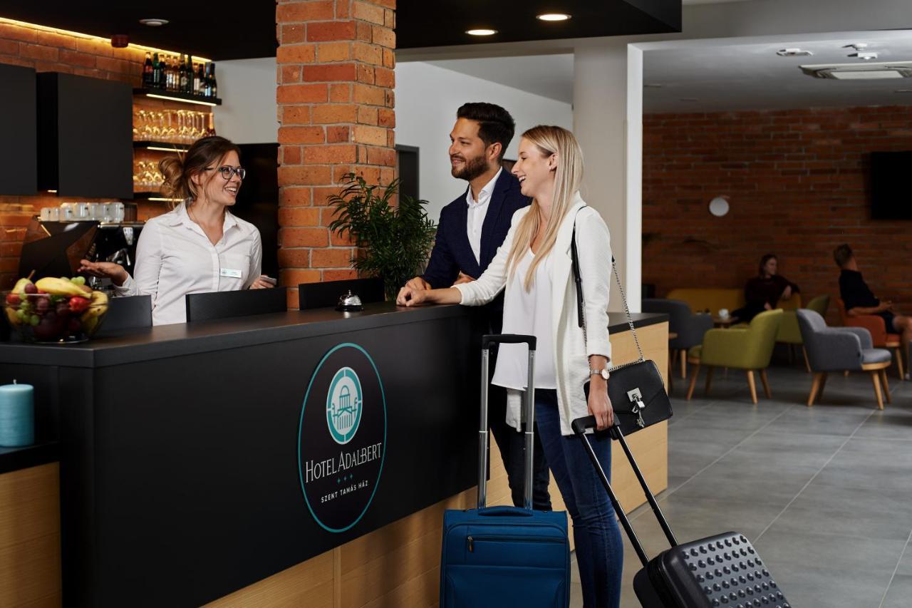 Hotel Adalbert Szent Tamas Haz Estergon Dış mekan fotoğraf